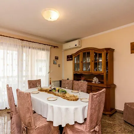 Apartman Edi 4