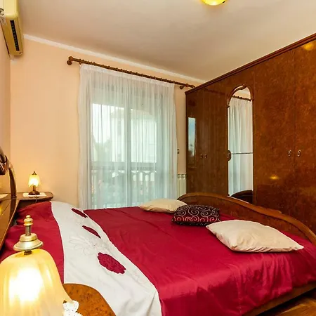 Apartmán Apartman Edi 4 *